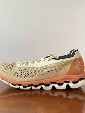On Cloudboom 1 Women's running shoes | US 8.5